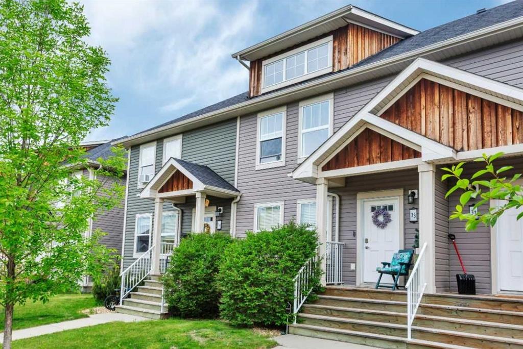 Picture of 33 Reid Court , Sylvan Lake Real Estate Listing