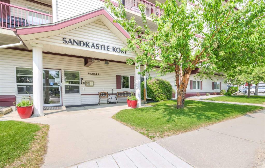 Picture of 202, 5020 49 Street , Rocky Mountain House Real Estate Listing