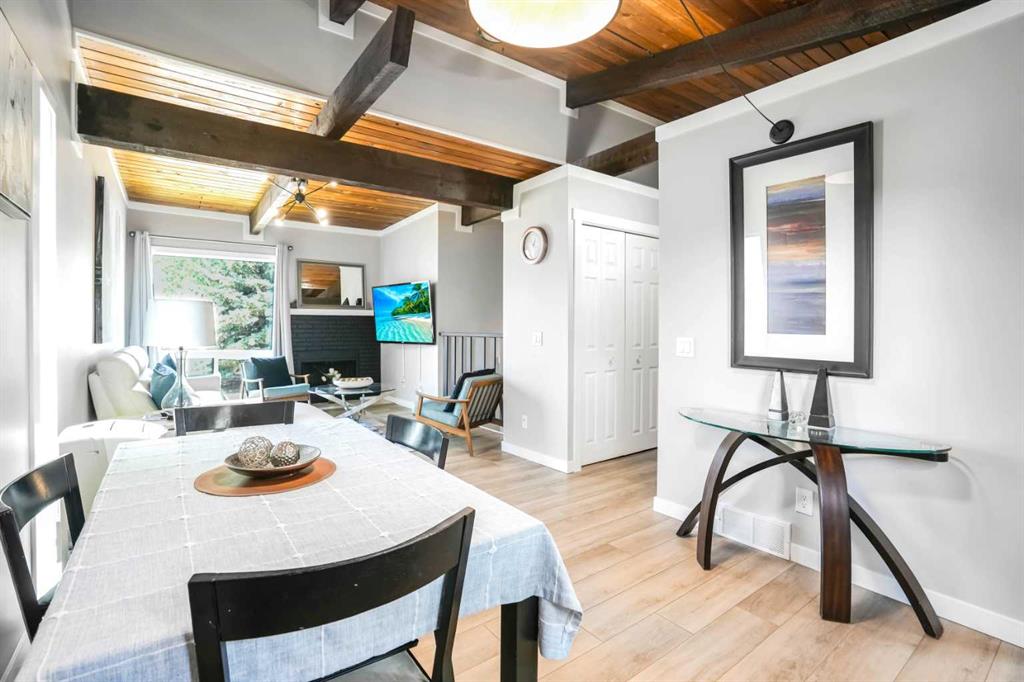 Picture of 151 Oaktree Lane SW, Calgary Real Estate Listing