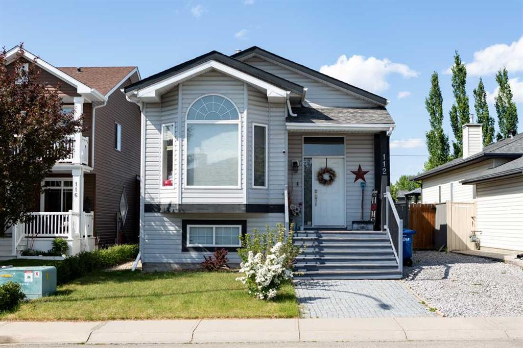 Picture of 112 Woodside Circle NW, Airdrie Real Estate Listing