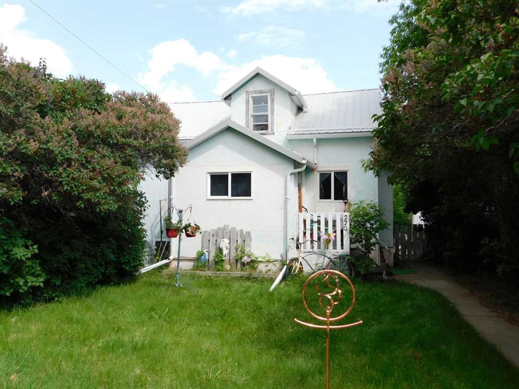 Picture of 220 2 Street E, Brooks Real Estate Listing