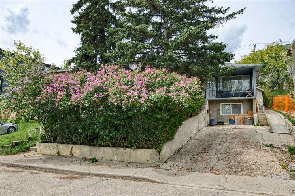 Picture of 3911 Centre A Street NE, Calgary Real Estate Listing