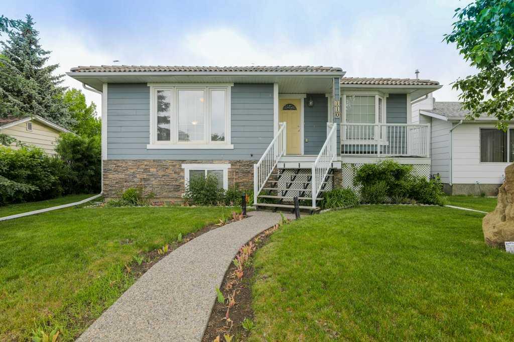 Picture of 110 51 Avenue W, Claresholm Real Estate Listing