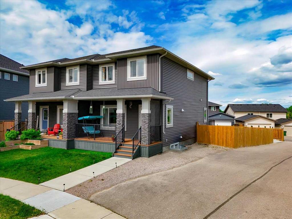 Picture of 149 RAVENSTERN Crescent SE, Airdrie Real Estate Listing