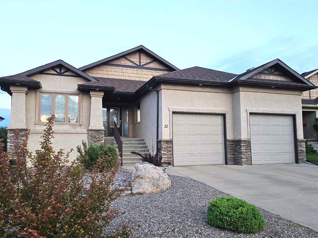 Picture of 32 Canyoncrest Point W, Lethbridge Real Estate Listing