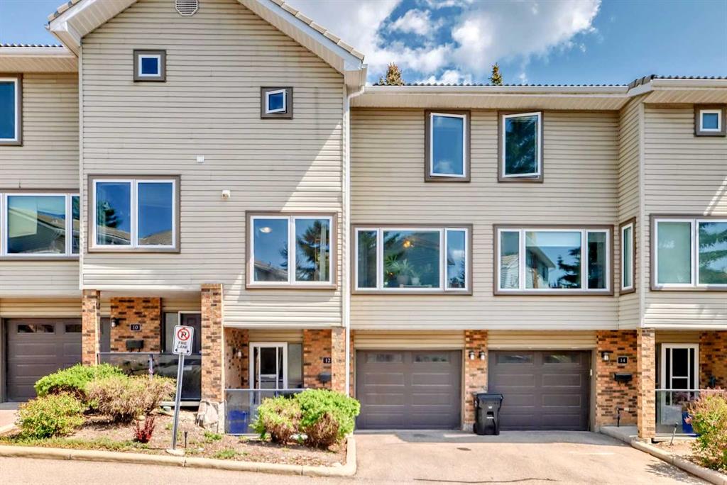 Picture of 12 Coachway Gardens SW, Calgary Real Estate Listing