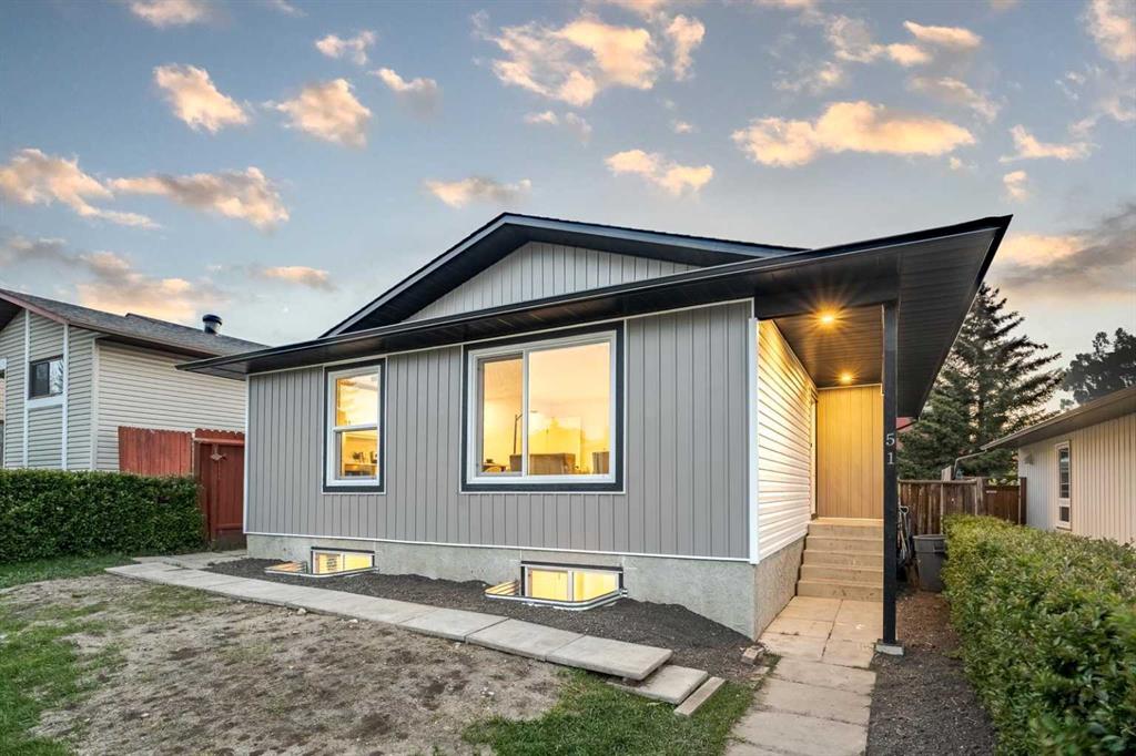 Picture of 51 Beddington Circle NE, Calgary Real Estate Listing
