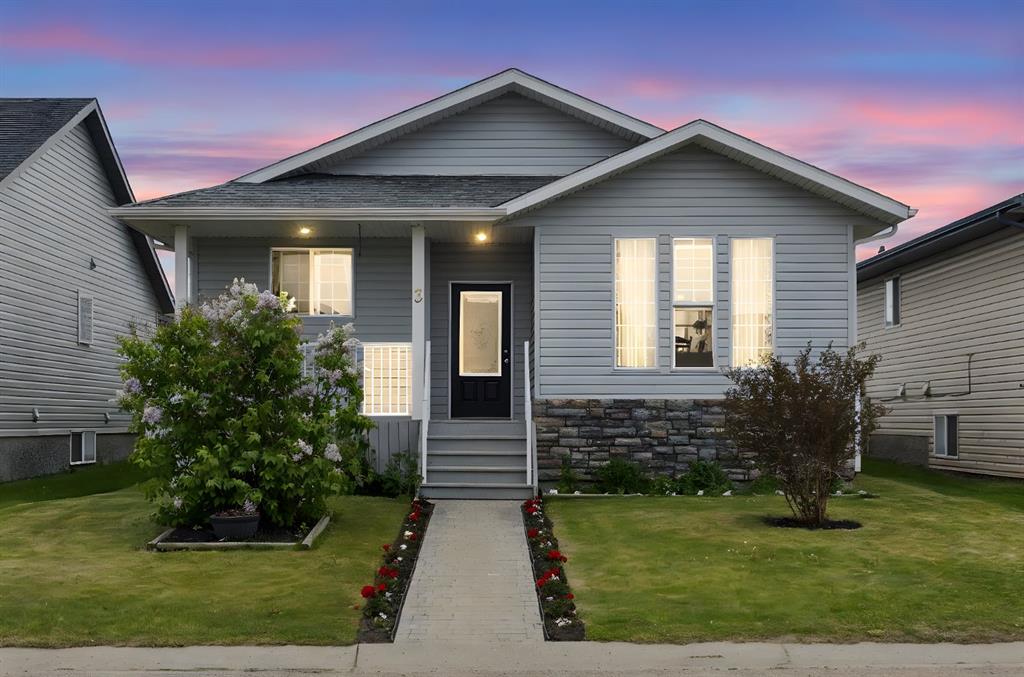 Picture of 3 Taylor Drive , Lacombe Real Estate Listing