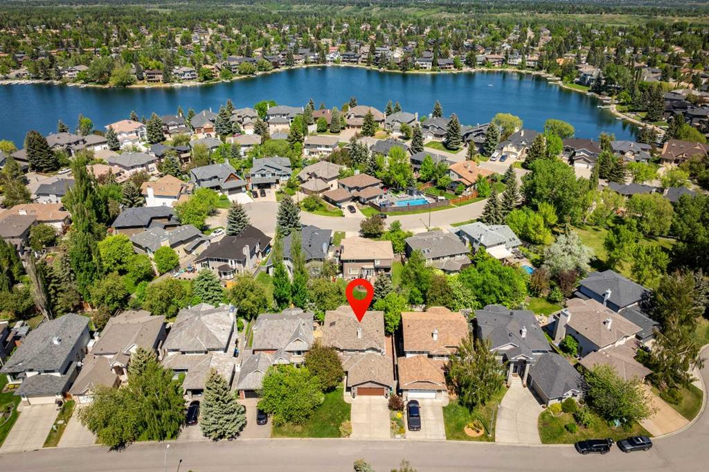Picture of 126 Sunset Place SE, Calgary Real Estate Listing