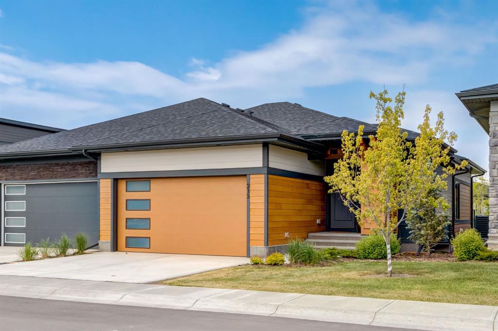 Picture of 213 Marina Cove SE, Calgary Real Estate Listing