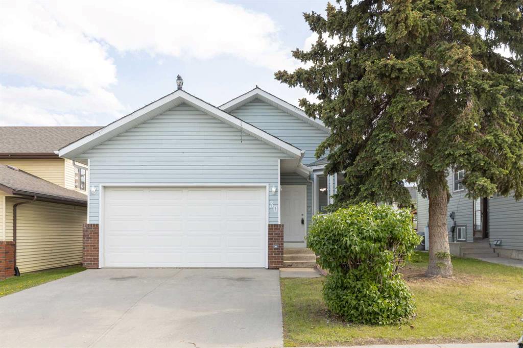Picture of 30 Pasadena Gardens NE, Calgary Real Estate Listing