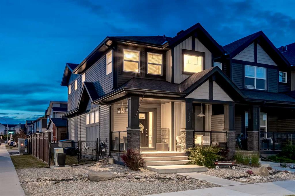 Picture of 1136 MIDTOWN Lane SW, Airdrie Real Estate Listing
