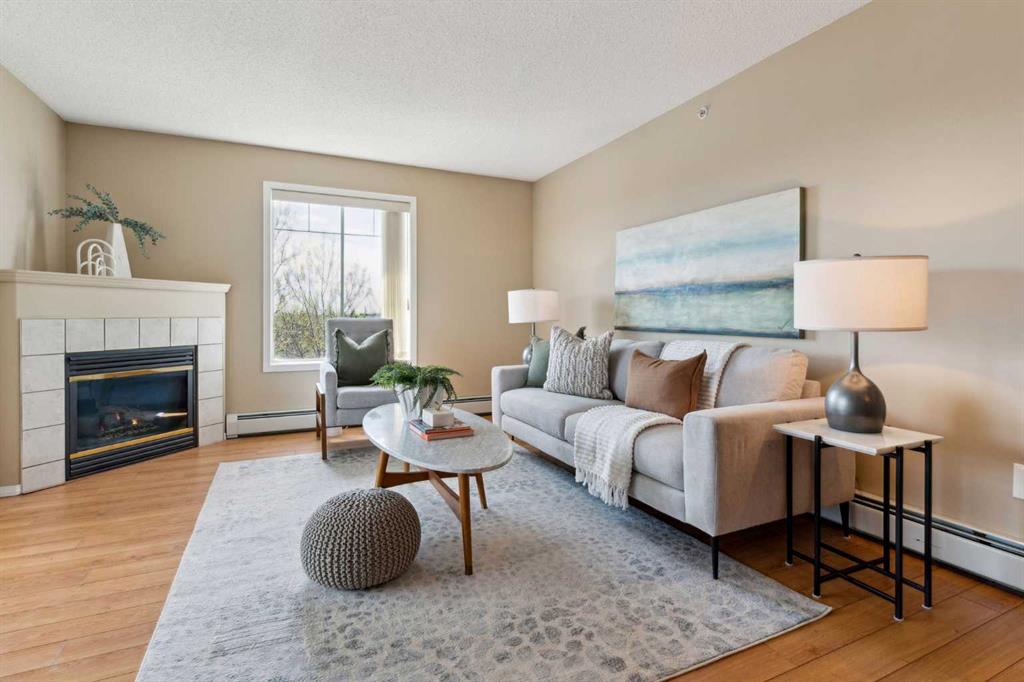 Picture of 1313, 17 Country Village Bay NE, Calgary Real Estate Listing
