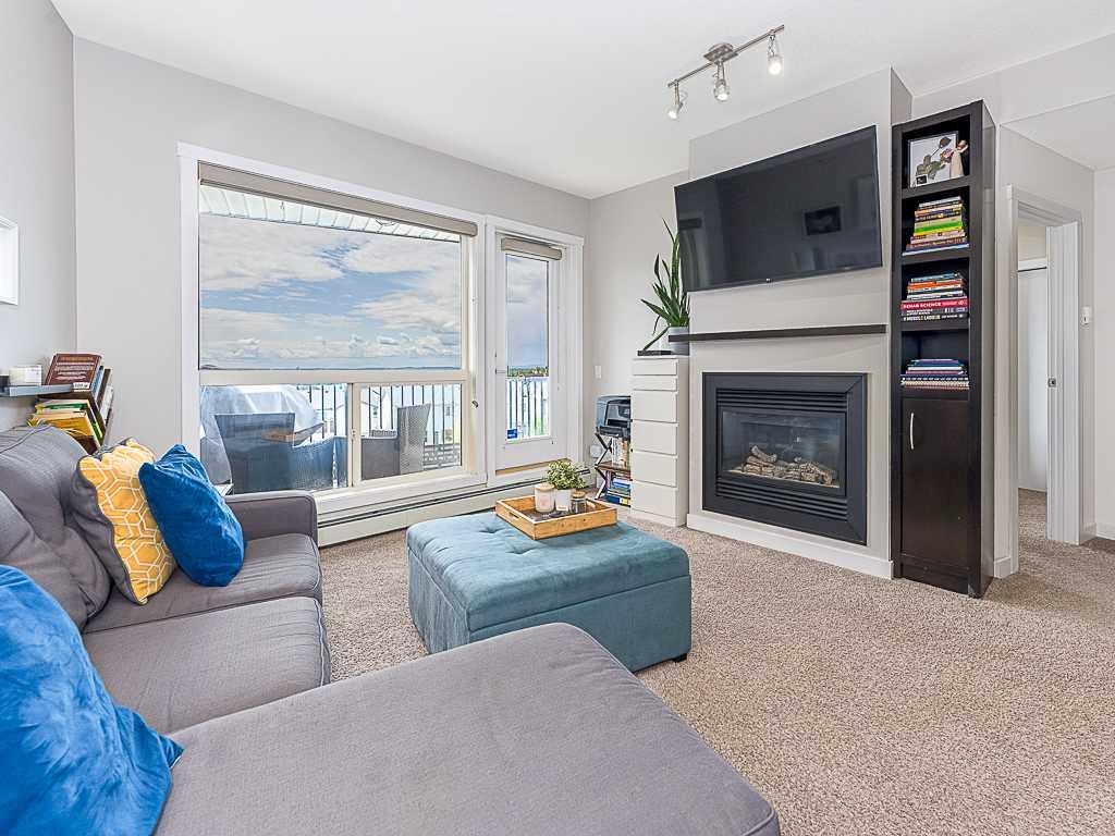 Picture of 302, 69 Springborough Court SW, Calgary Real Estate Listing