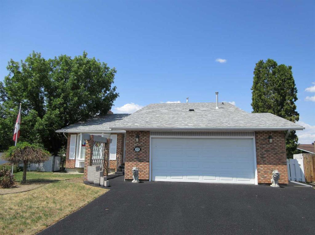 Picture of 22 Iris Court SE, Medicine Hat Real Estate Listing