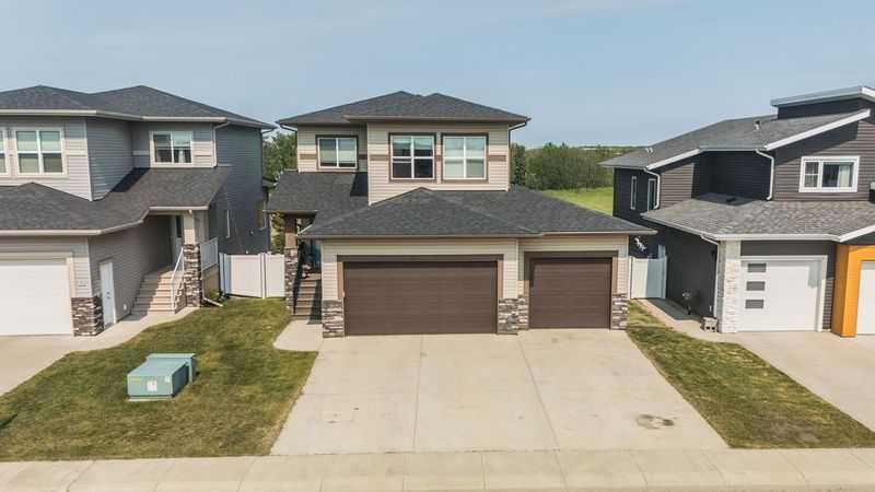 Picture of 65 Ash Close , Blackfalds Real Estate Listing