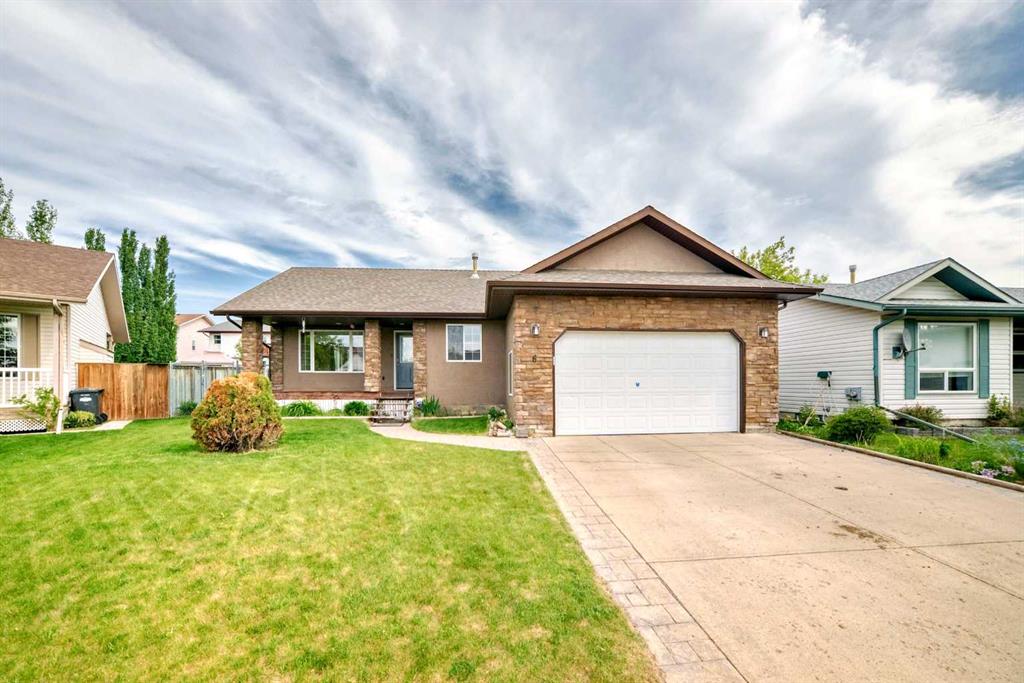 Picture of 6 Westwood Close , Sylvan Lake Real Estate Listing