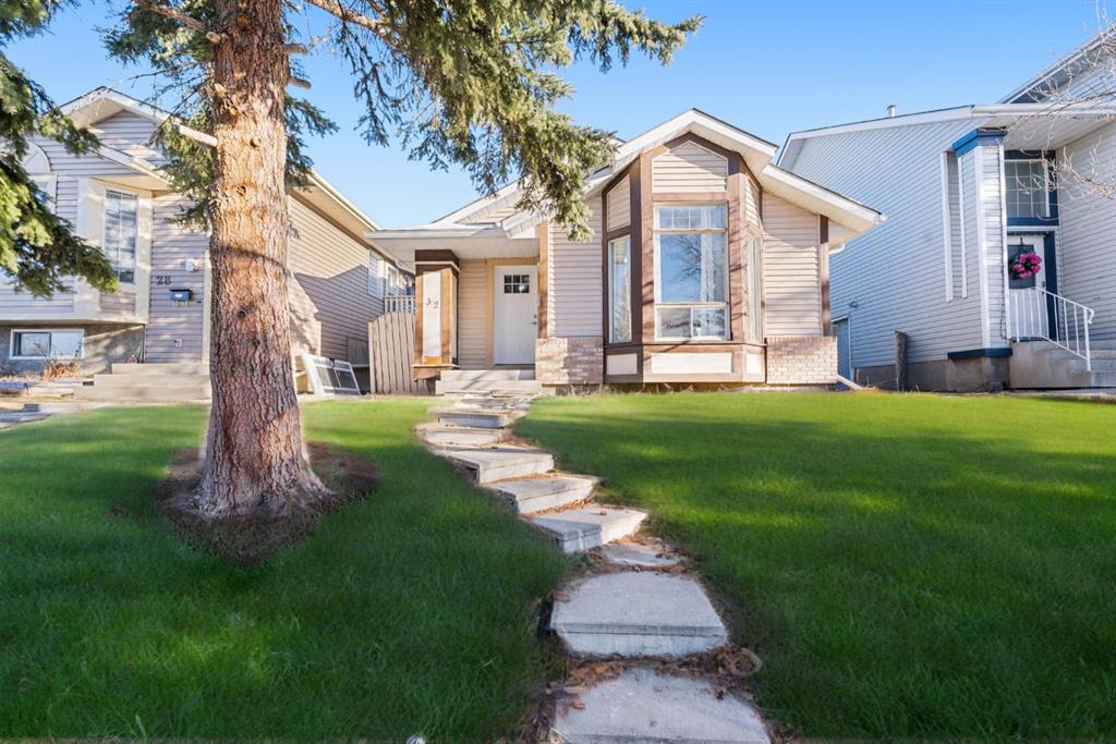 Picture of 32 Martinwood Way NE, Calgary Real Estate Listing