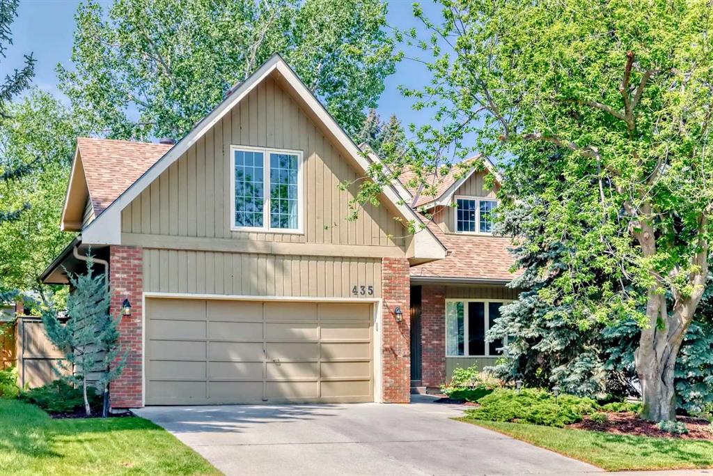 Picture of 435 Oakside Circle SW, Calgary Real Estate Listing