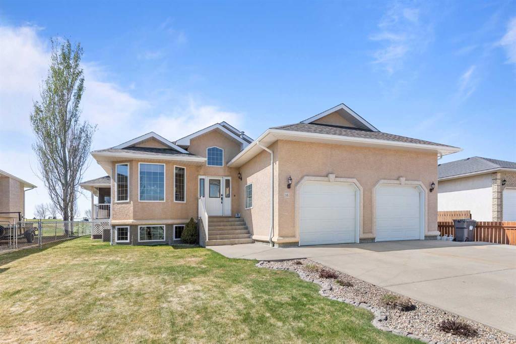 Picture of 18 Riverview Drive SE, Redcliff Real Estate Listing