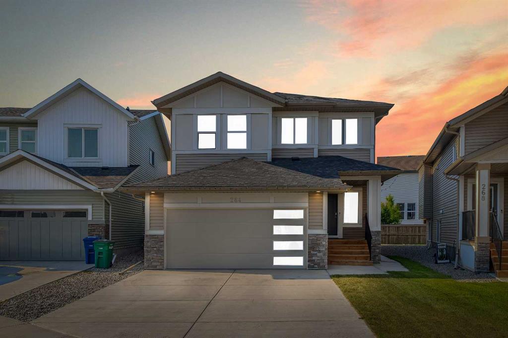 Picture of 264 Reunion Loop NW, Airdrie Real Estate Listing