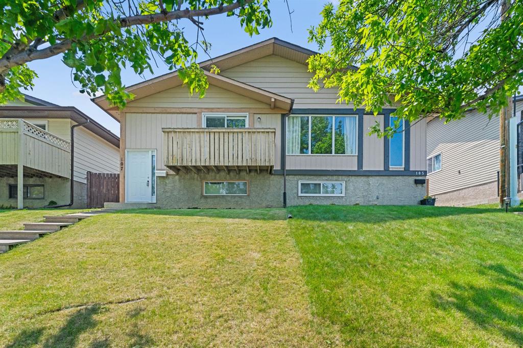 Picture of 107 Beacham Way NW, Calgary Real Estate Listing