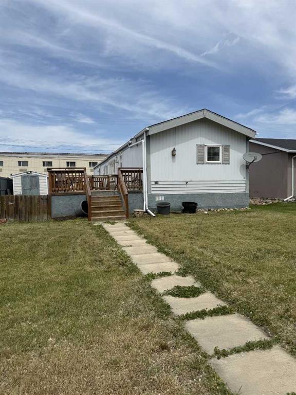 Picture of 510 1 Avenue W, Hanna Real Estate Listing