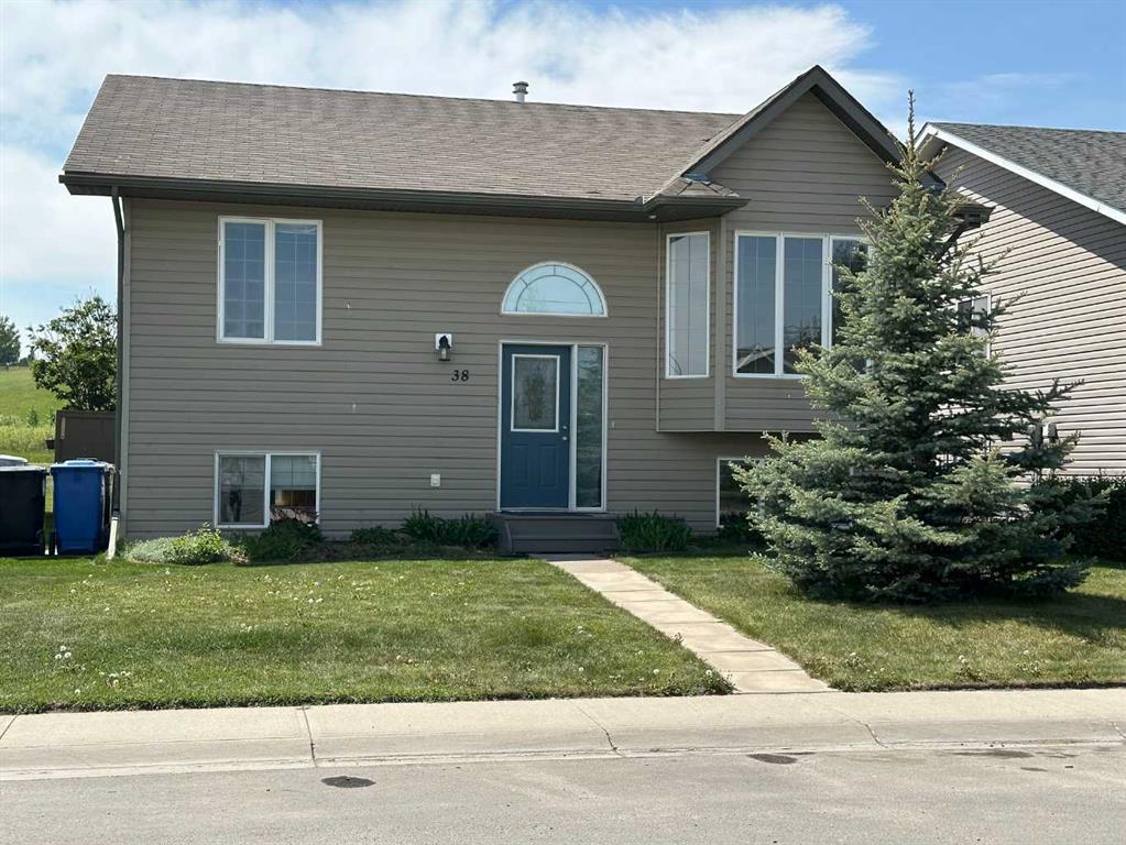 Picture of 38 Valarosa Drive , Didsbury Real Estate Listing