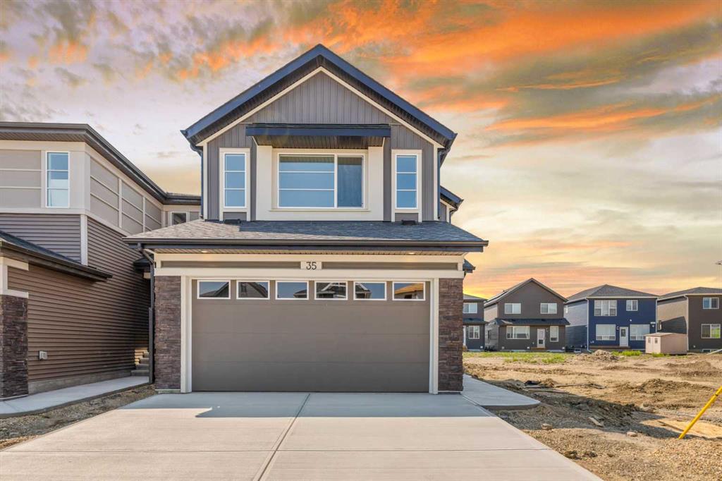 Picture of 35 Corner Glen Common NE, Calgary Real Estate Listing
