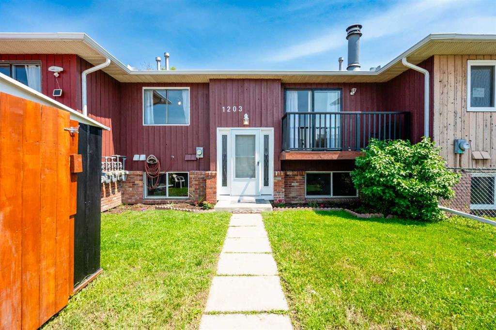 Picture of E, 1203 44 Street SE, Calgary Real Estate Listing