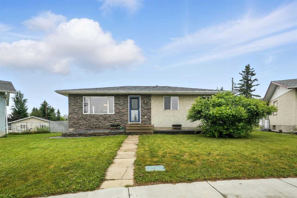 Picture of 5220 52 Street , Rocky Mountain House Real Estate Listing