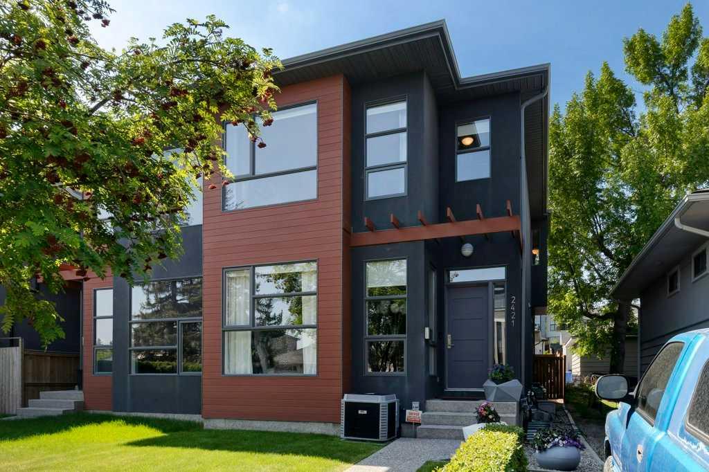 Picture of 2421 29 Avenue SW, Calgary Real Estate Listing