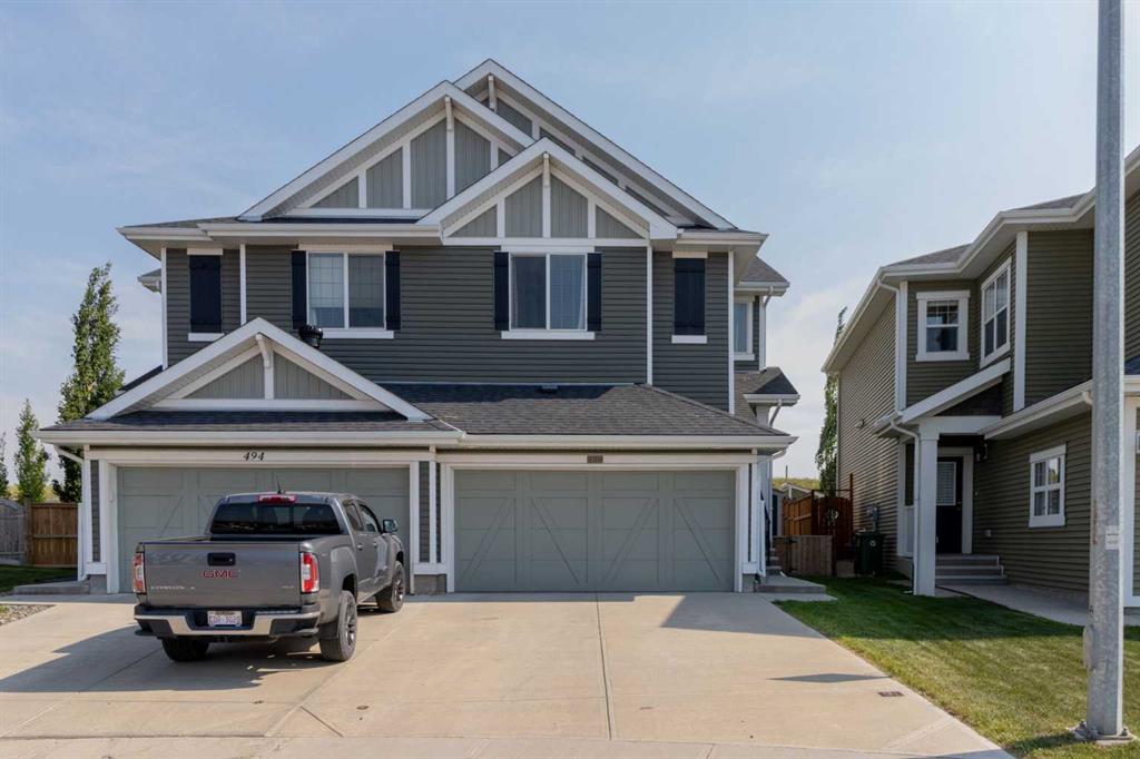 Picture of 490 River Heights Crescent , Cochrane Real Estate Listing