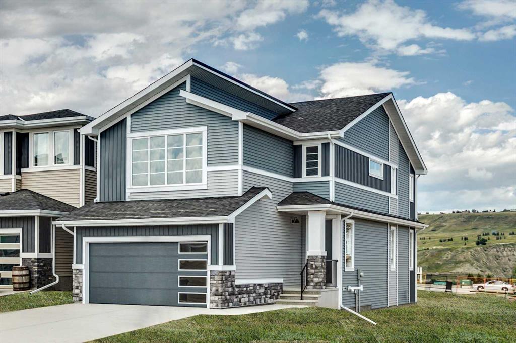 Picture of 92 Sundown Crescent , Cochrane Real Estate Listing