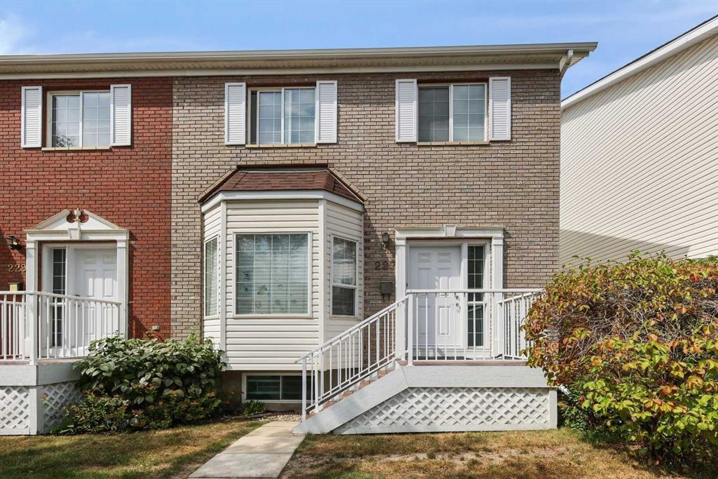 Picture of 227 Citadel Lane NW, Calgary Real Estate Listing