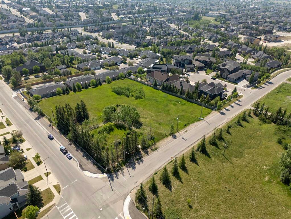 Picture of 7327 26 Avenue SW, Calgary Real Estate Listing