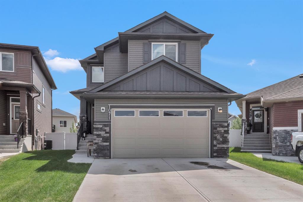 Picture of 1071 Stevens Place , Crossfield Real Estate Listing