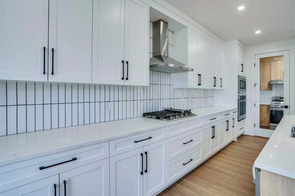 Picture of 28 Saddlecrest Manor NE, Calgary Real Estate Listing