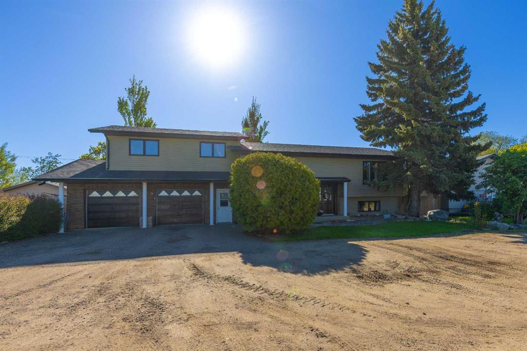 Picture of 87 3 Street , Lashburn Real Estate Listing