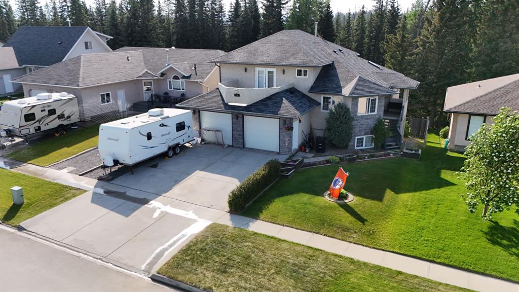 Picture of 176 MCARDELL Drive , Hinton Real Estate Listing