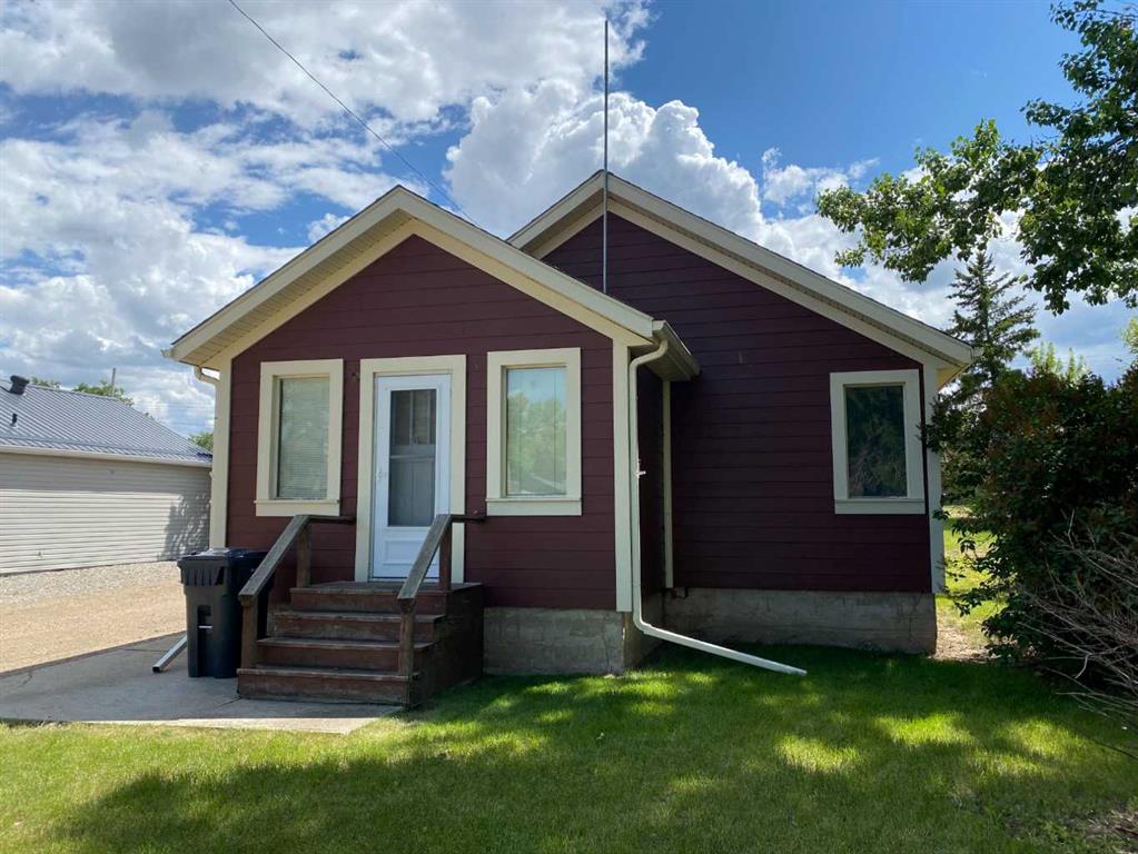 Picture of 304 3 Avenue , Warner Real Estate Listing