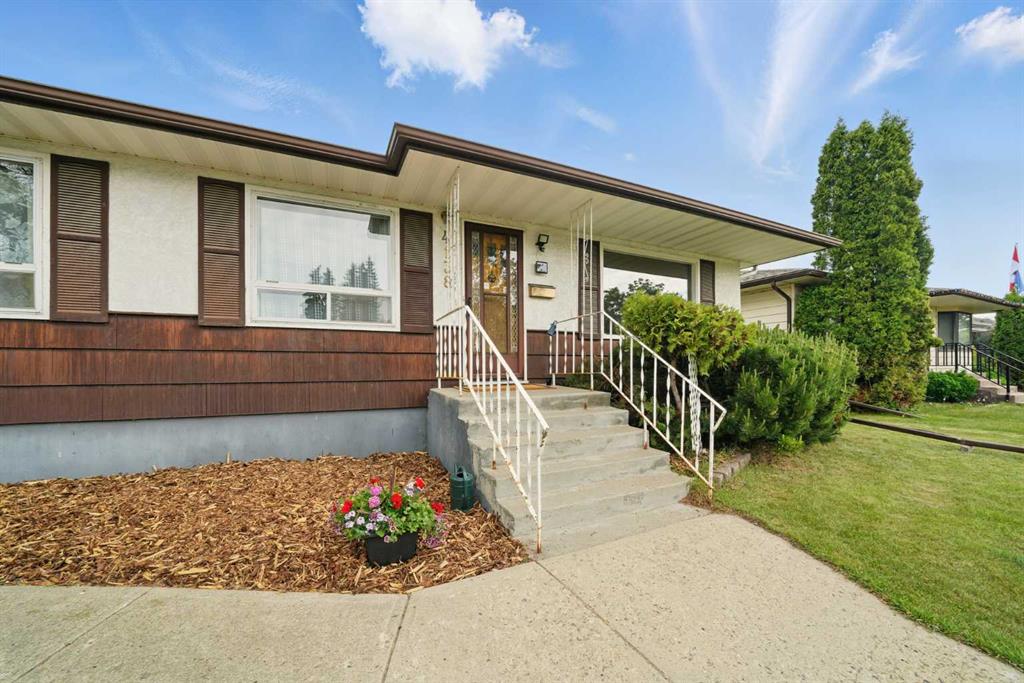 Picture of 4138 35 Street , Red Deer Real Estate Listing