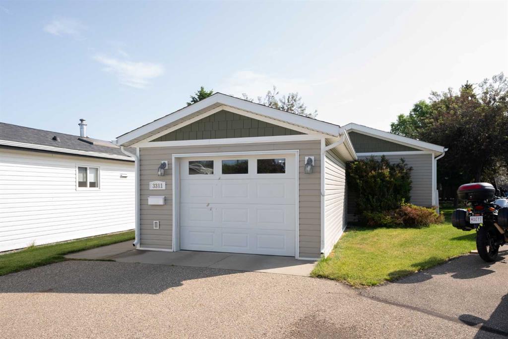 Picture of 3311 29 Street S, Lethbridge Real Estate Listing