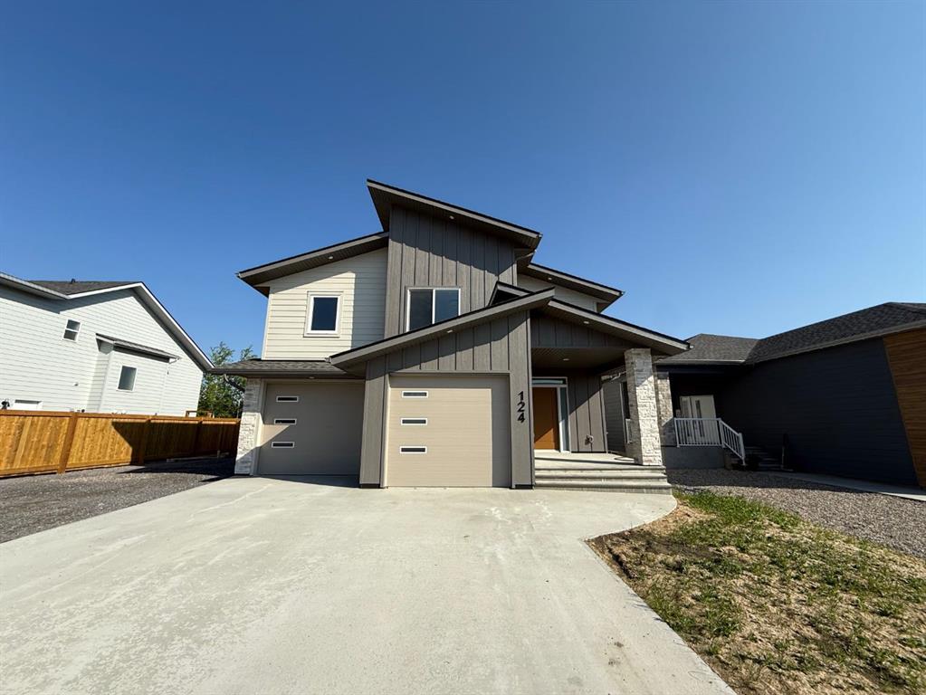 Picture of 124 TRESTLE Place , Hinton Real Estate Listing