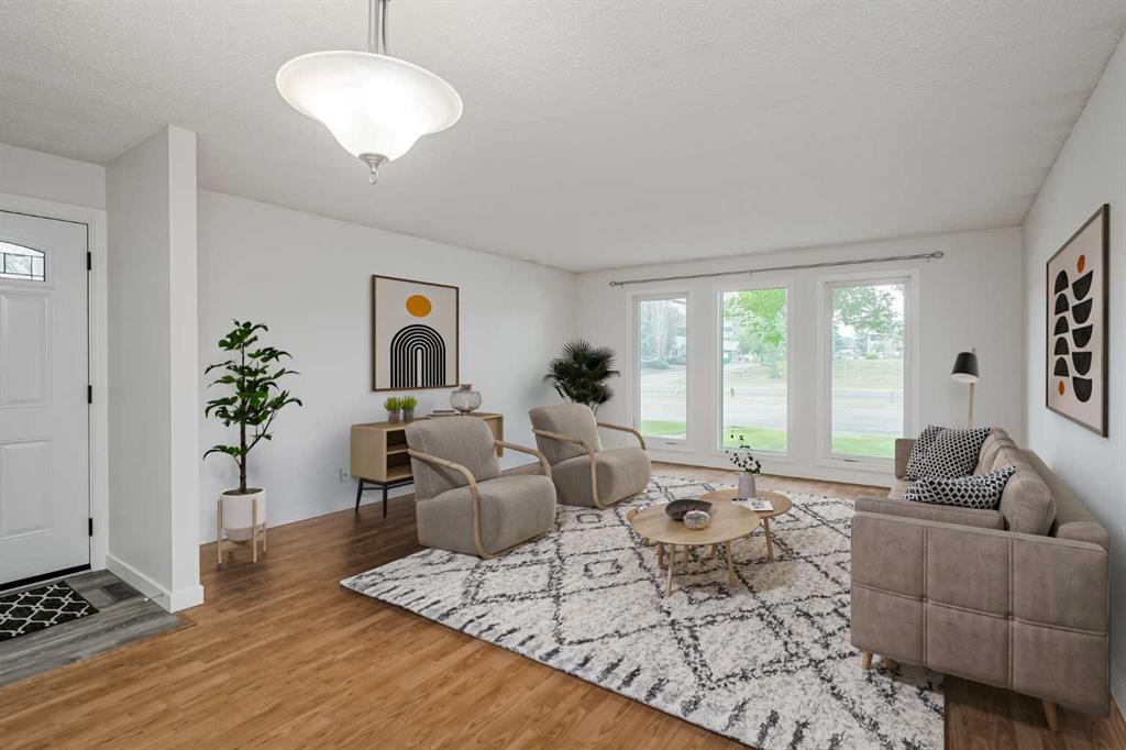 Picture of 83 Midbend Crescent SE, Calgary Real Estate Listing