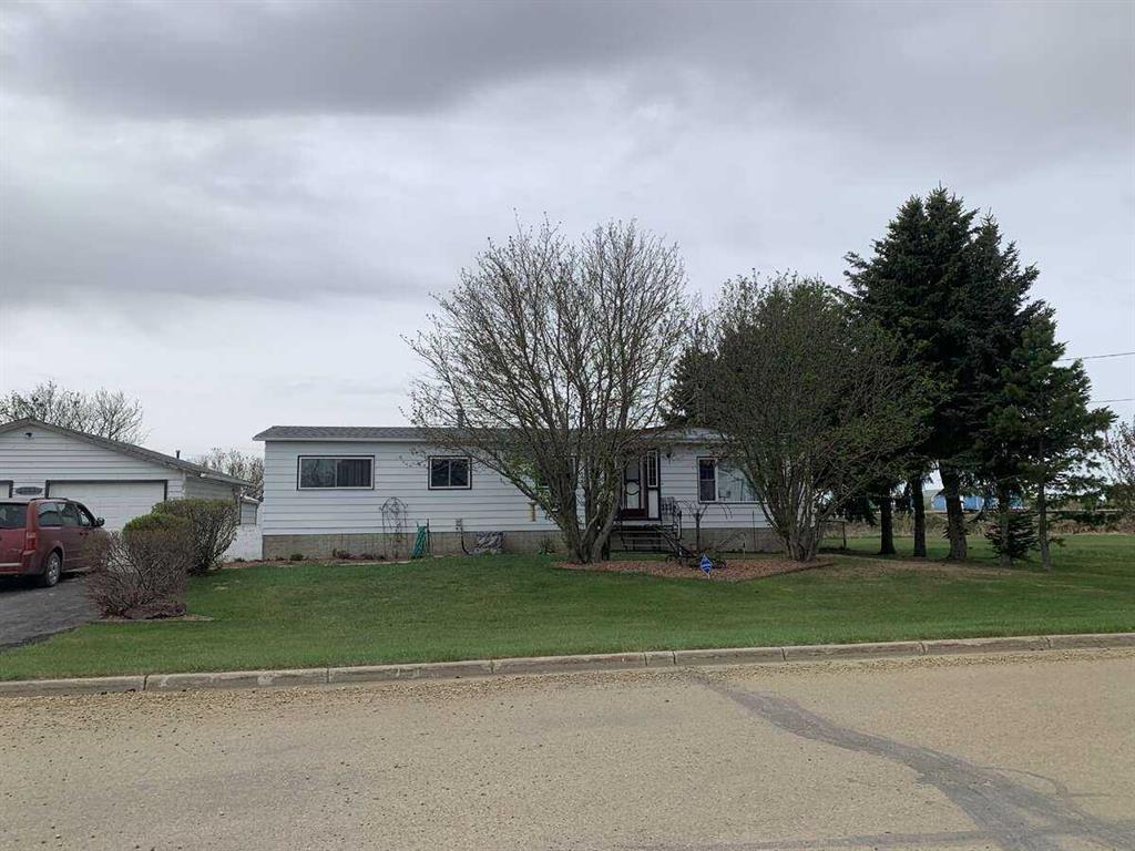 Picture of 4601 50 Avenue , Daysland Real Estate Listing