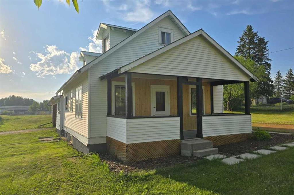 Picture of 4908 51 Street , Sangudo Real Estate Listing