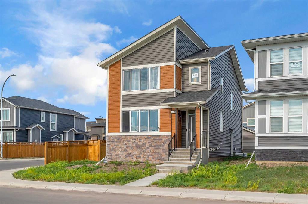 Picture of 1422 Midtown Link SW, Airdrie Real Estate Listing