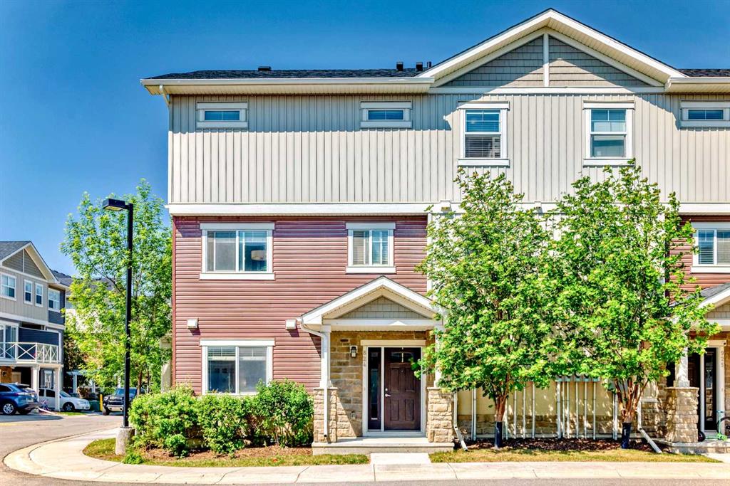 Picture of 824 Skyview Ranch Grove , Calgary Real Estate Listing