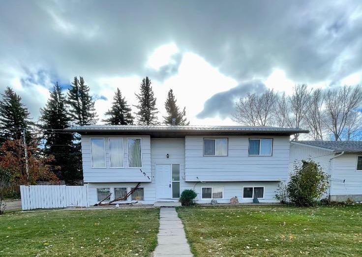 Picture of 131 Wildrose Avenue W, Brooks Real Estate Listing